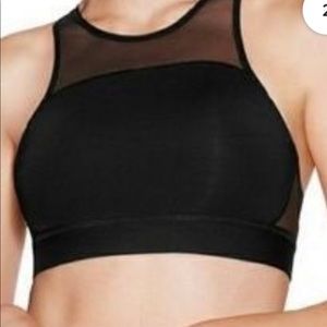 NWOT Victoria Secrets Pink Haut Court crop top Medium